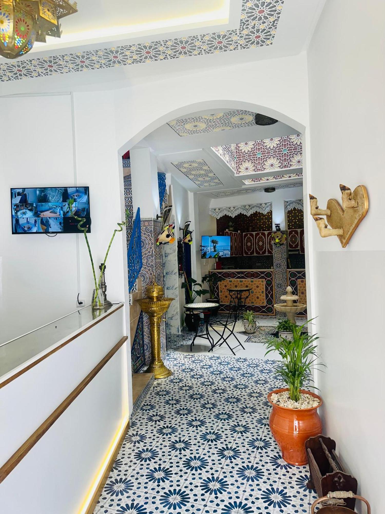 Dar Laghrib Hotel Танжер Екстериор снимка