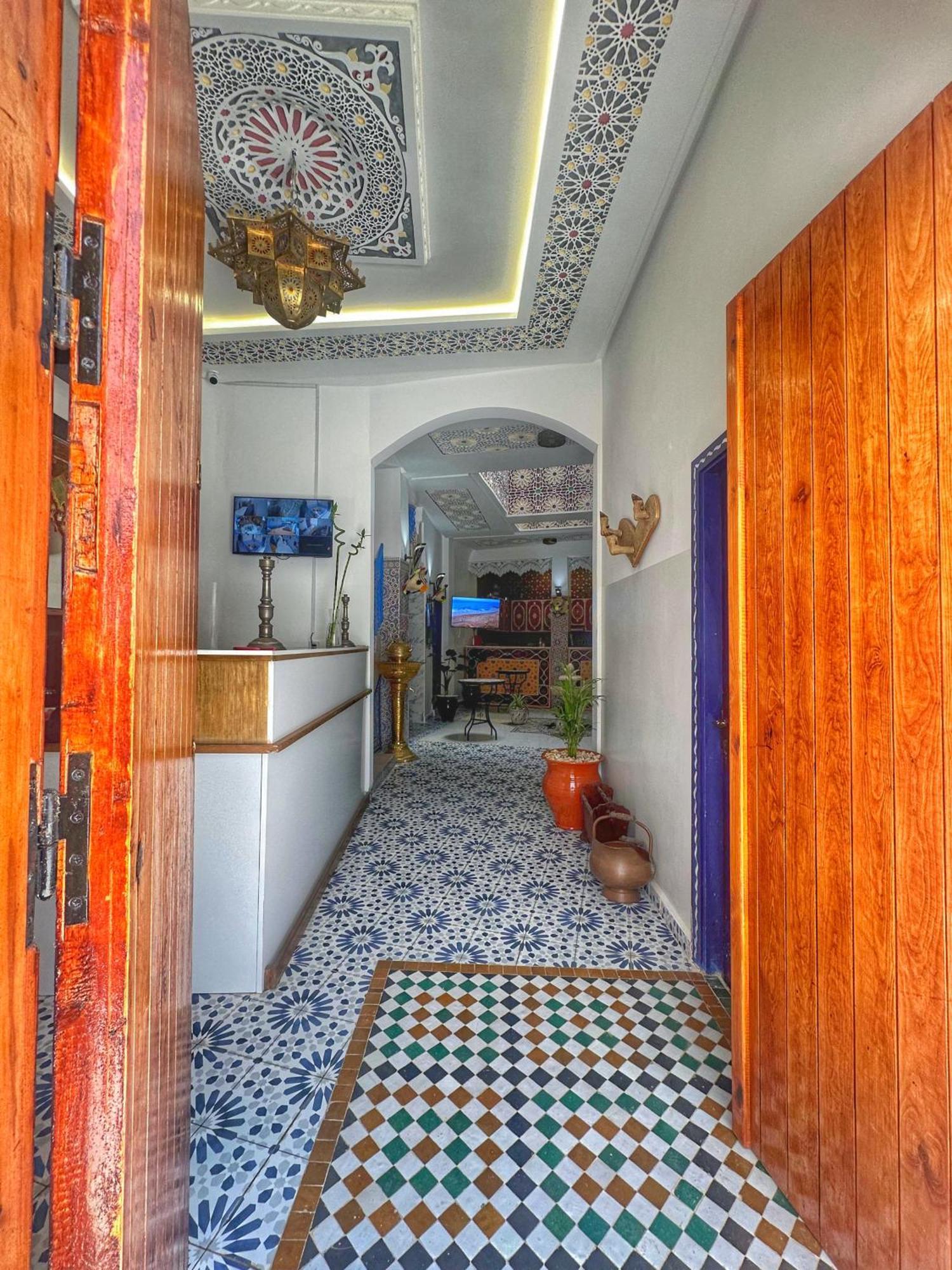 Dar Laghrib Hotel Танжер Екстериор снимка